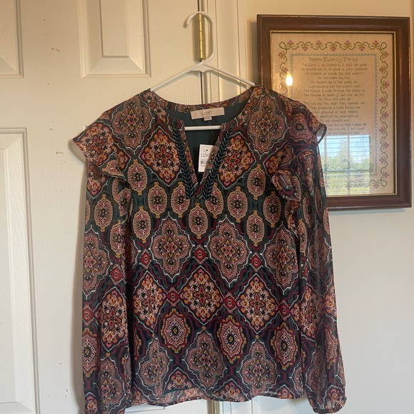 LOFT Tops - NWT Ann Taylor LOFT Tapestry Ruffle Split Neck
Blouse Size S Top